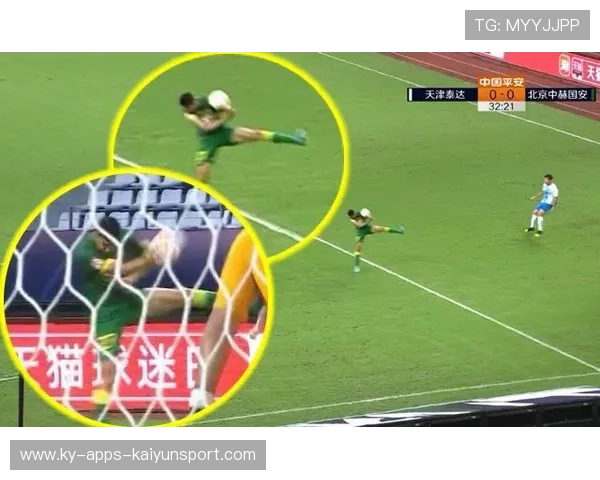 泽林斯基禁区外远程发炮，皮球直钻球门左上角